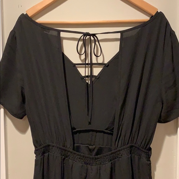 Black Romper with skirt (L) - Picture 5 of 11